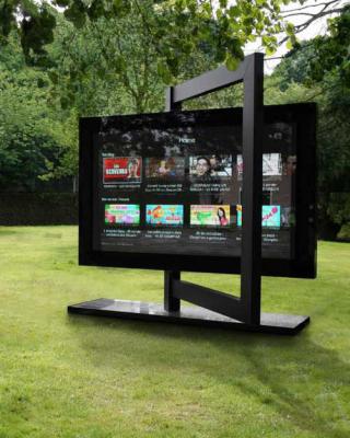 Caerus Iris outdoor TV